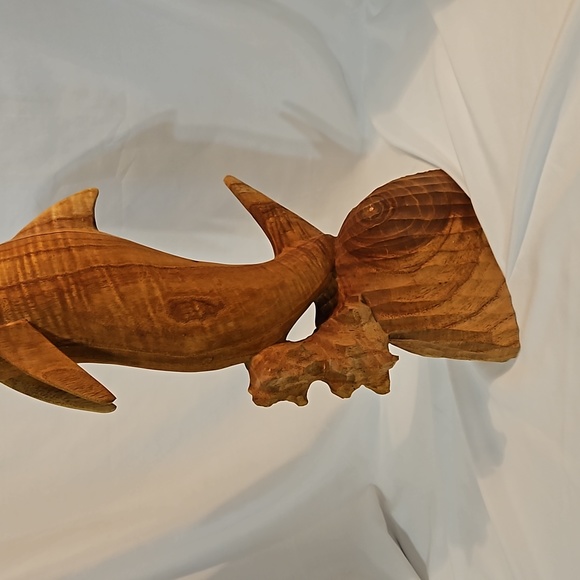 Wooden Handcrafted Decorative Figurine Dolphin Sculpture - Picture 8 of 14